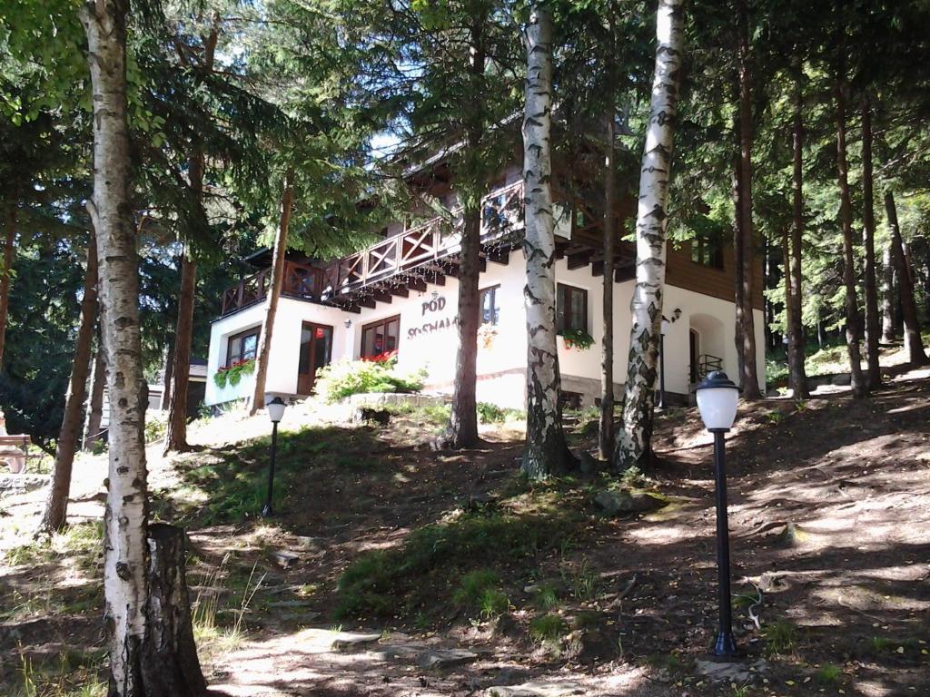 Pokoje Goscinne Pod Sosnami Karpacz Exteriér fotografie
